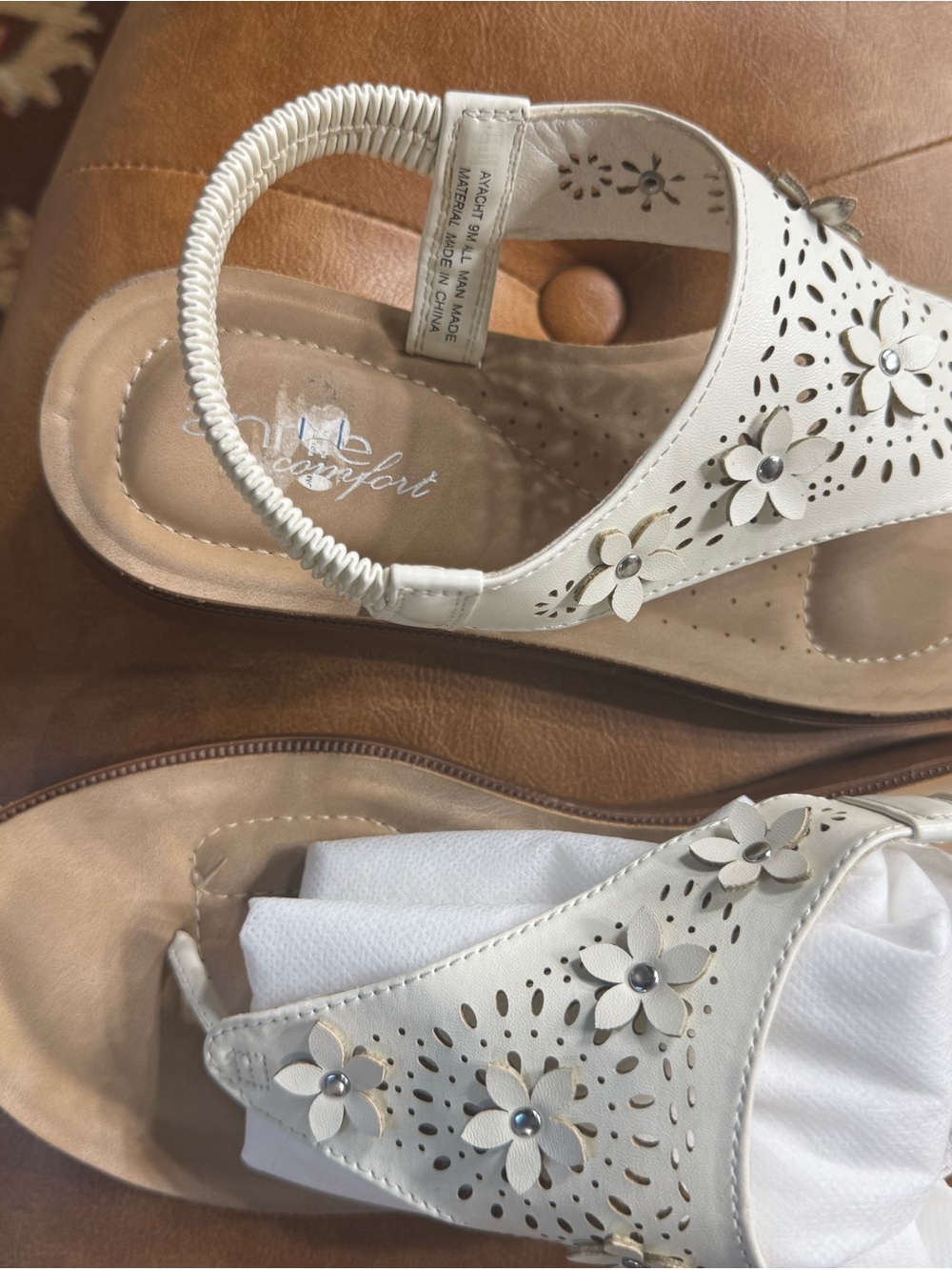 Comfort Colors Cream Floral Slingback Sandals